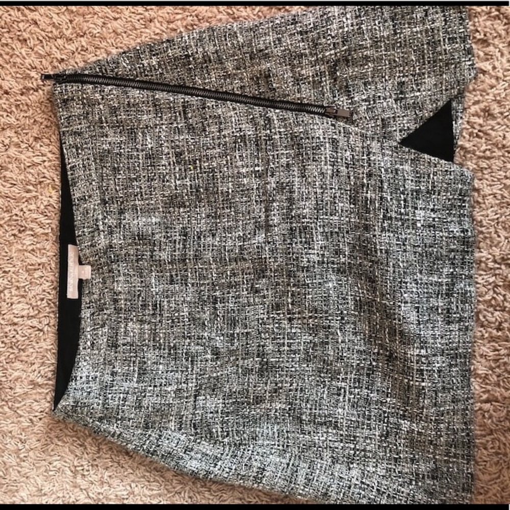 Size 6 Banana Republic Black and White Miniskirt